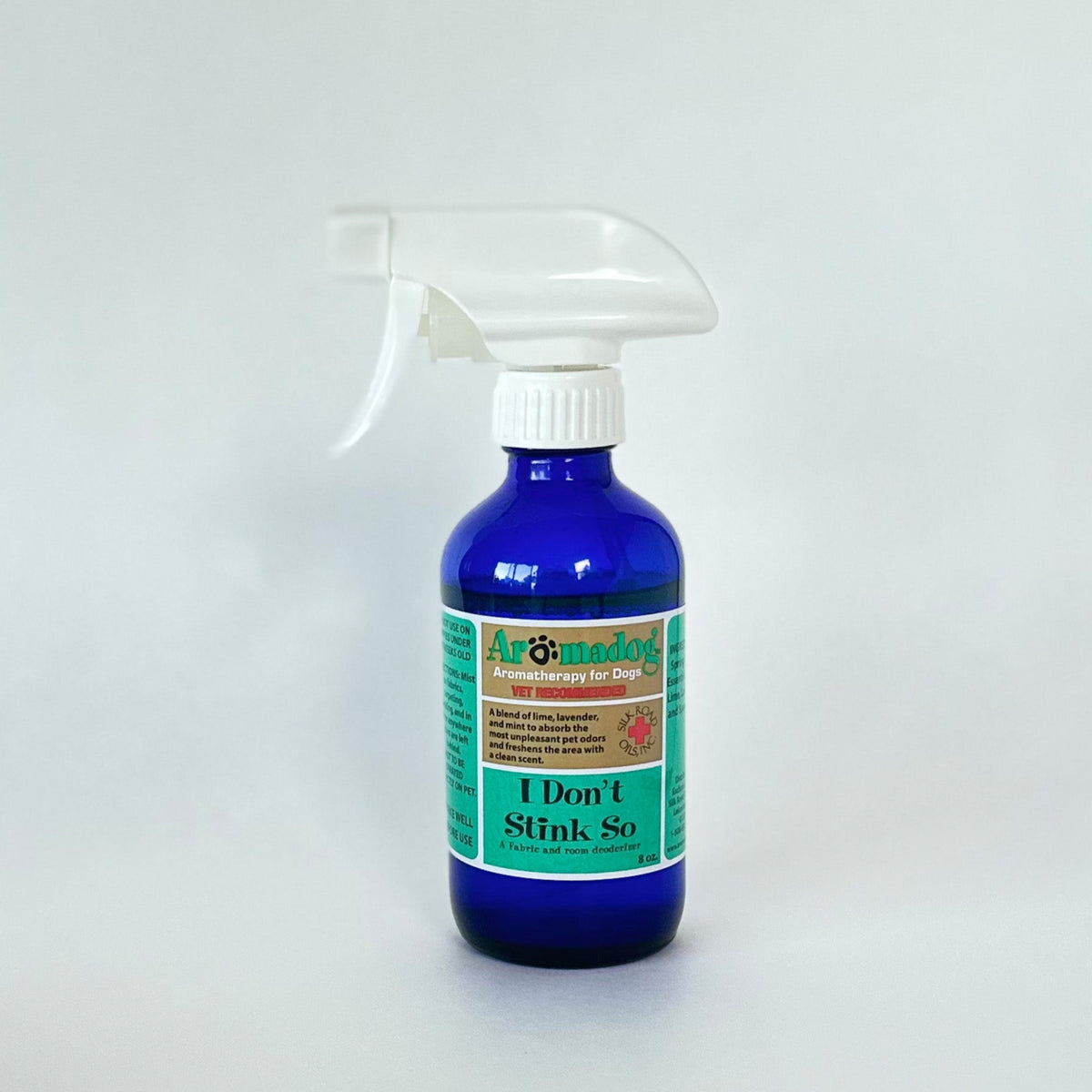 Aromadog I Don’t Stink So blue bottle with white trigger sprayer